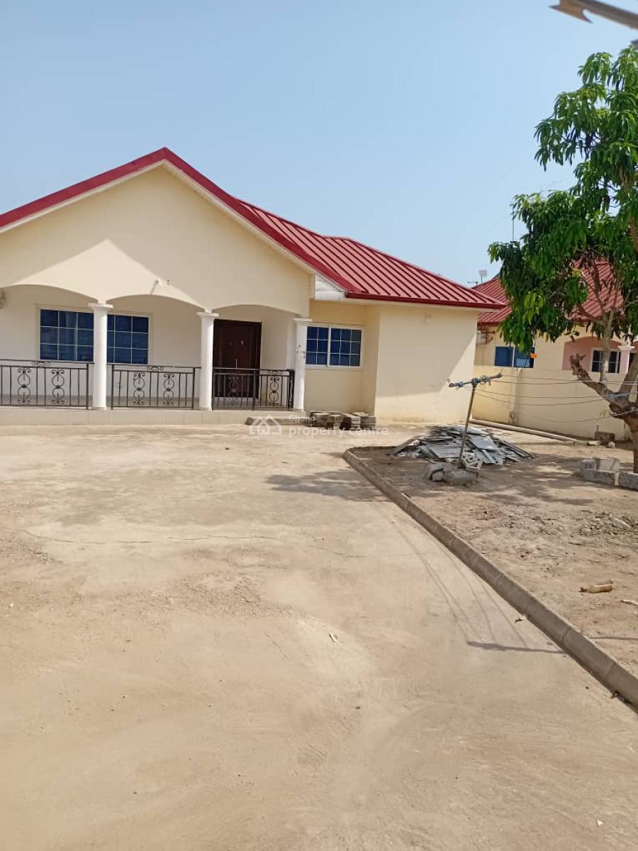 New 3 Master Bedrooms House, Millennium City, Kasoa, Awutu-senya East, Central Region, Detached Bungalow for Sale