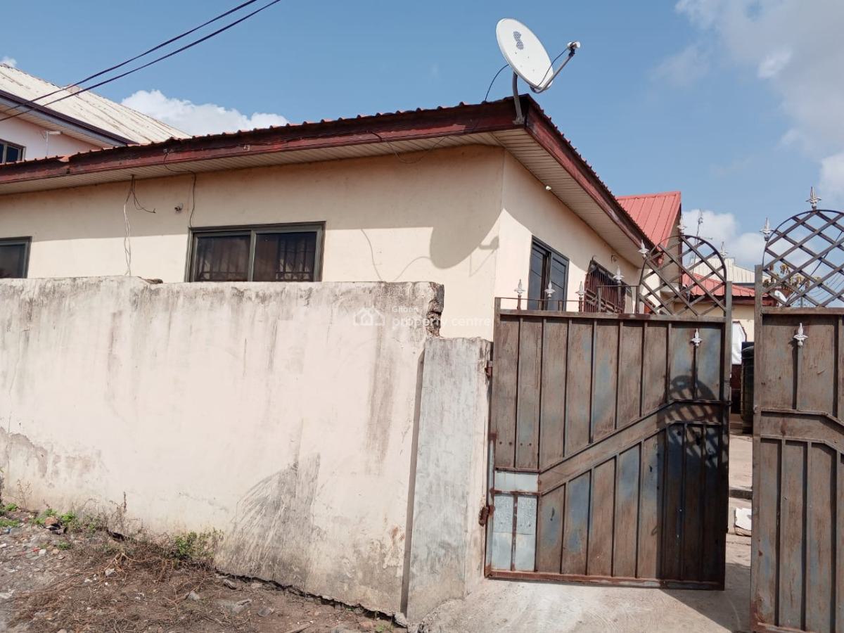 4 Units of Chamber and Hall Self Contain, Adam Nana Amanfrom, Before Kasoa, Ga South Municipal, Accra, Block of Flats for Sale