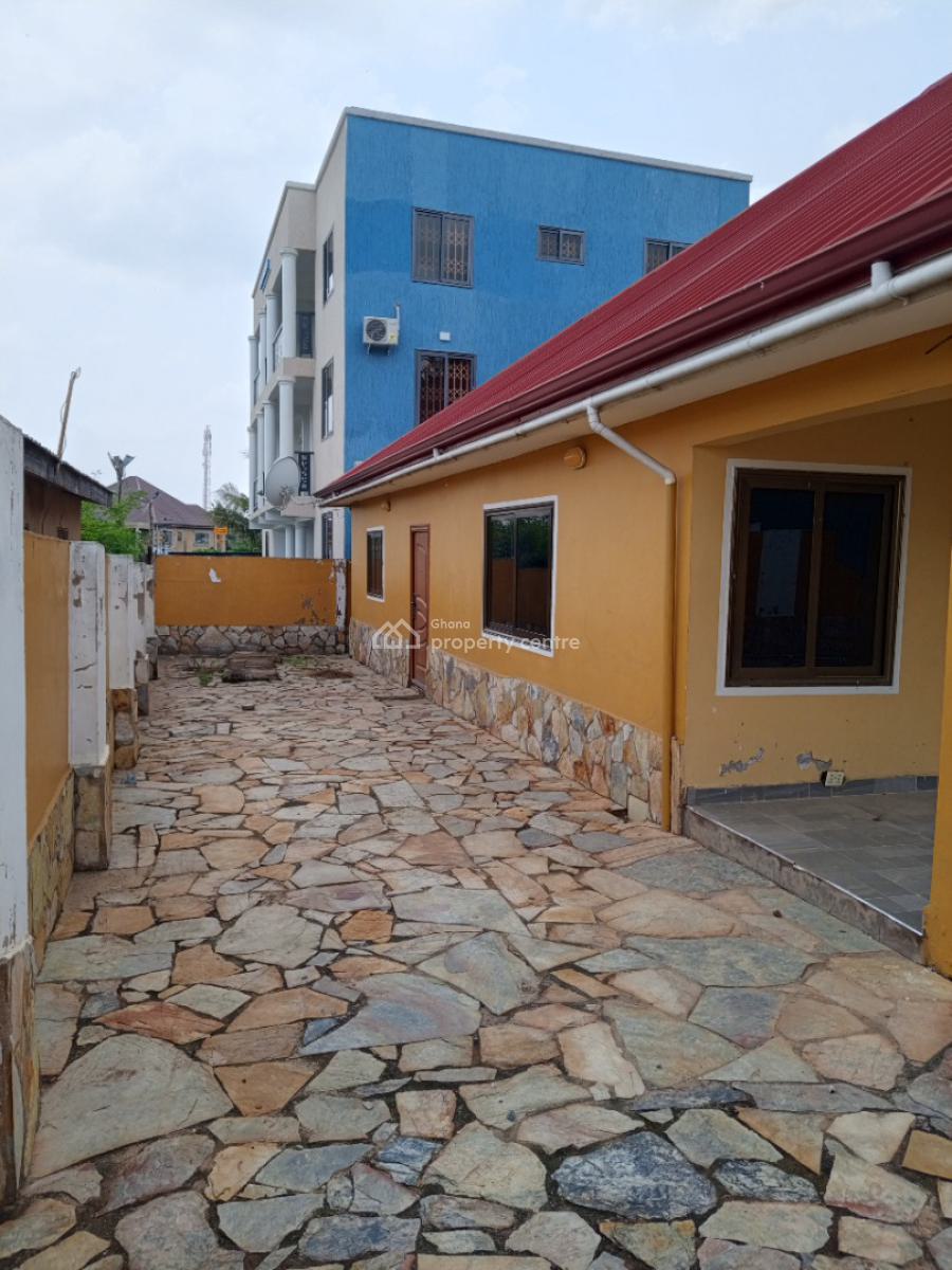 New 3 Master Bedrooms House, Adjen Kotoku Onion Market Area, Amasaman, Ga West Municipal, Accra, Detached Bungalow for Sale