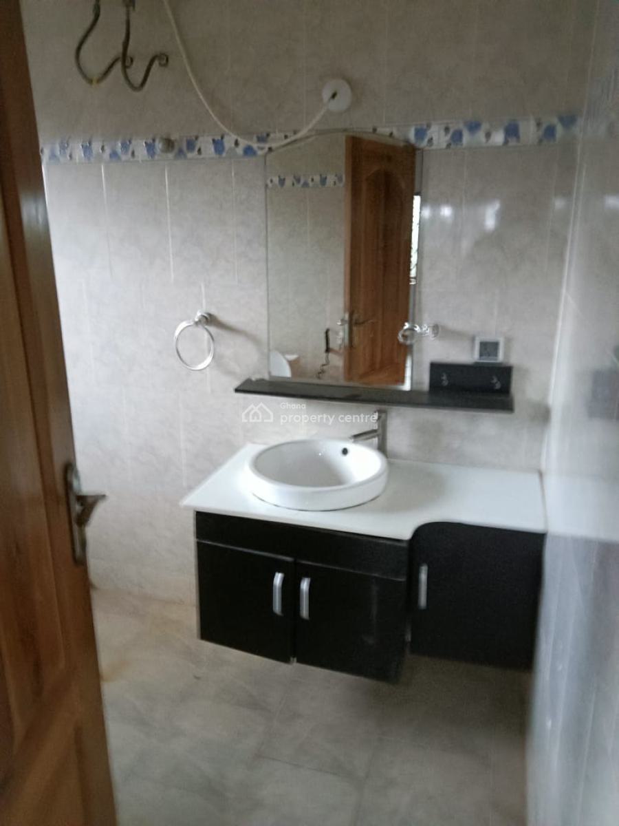 5 Master Bedrooms House, Ablekuma Pentecost, Accra Metropolitan, Accra, Detached Bungalow for Rent