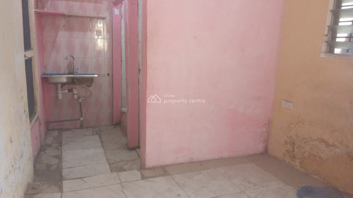 Single Room Apartment Close to The Main Road, Close to Baatsona Total, Baatsonaa, Spintex, Accra, Apartment for Rent