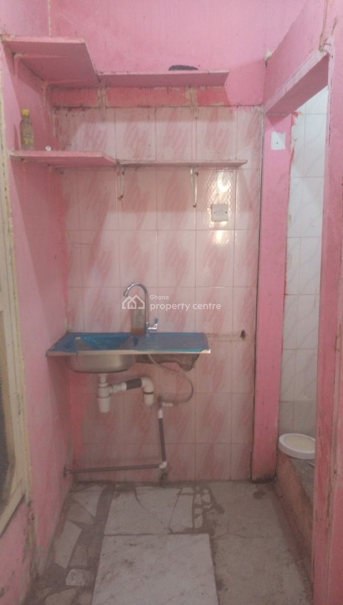 Single Room Apartment Close to The Main Road, Close to Baatsona Total, Baatsonaa, Spintex, Accra, Apartment for Rent