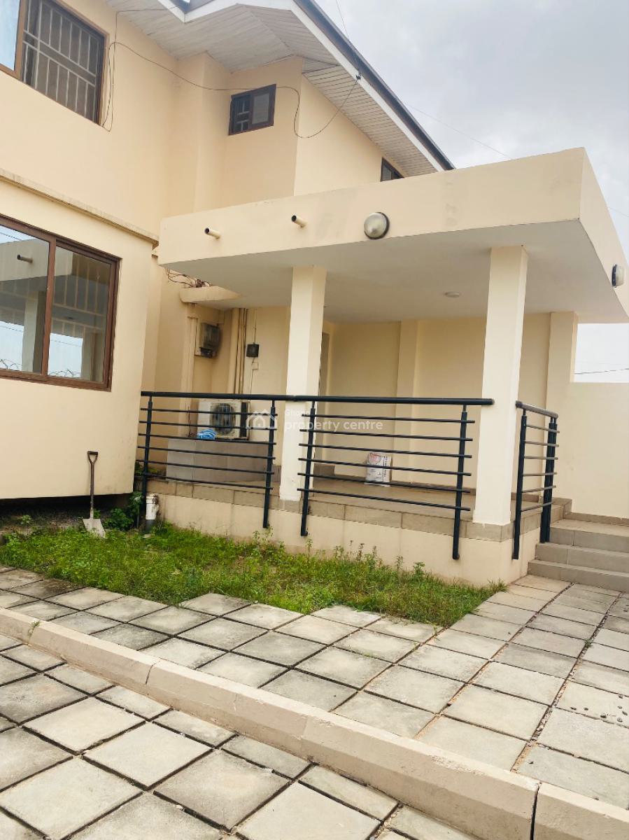 2 Bedrooms, Cfc Estate, Achimota, Accra, Detached Bungalow for Rent