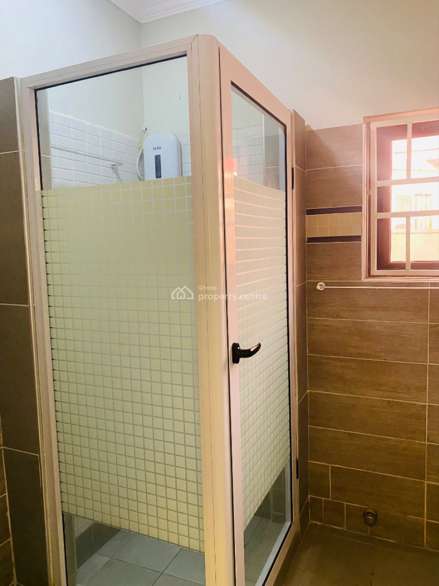 2 Bedrooms, Cfc Estate, Achimota, Accra, Detached Bungalow for Rent