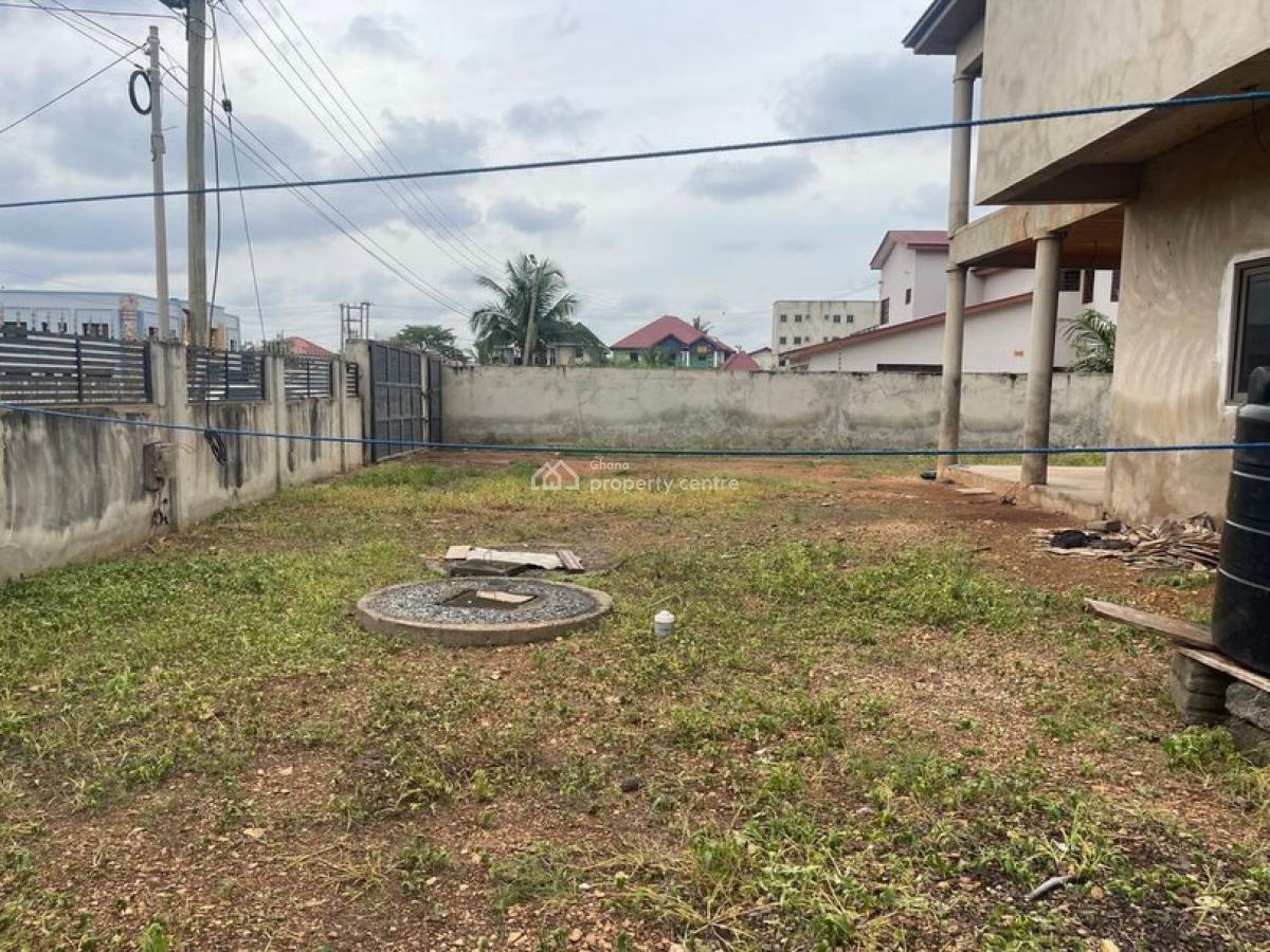 Executive Uncompleted 4 Bedrooms, Haatso, Ga East Municipal, Accra, House for Sale