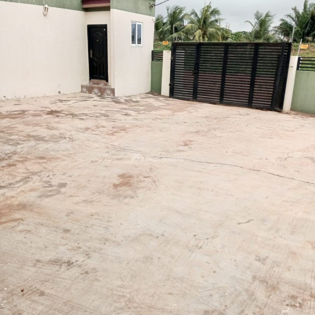 Executive 2 Bedrooms, Teshie New Town, Accra, Apartment for Rent