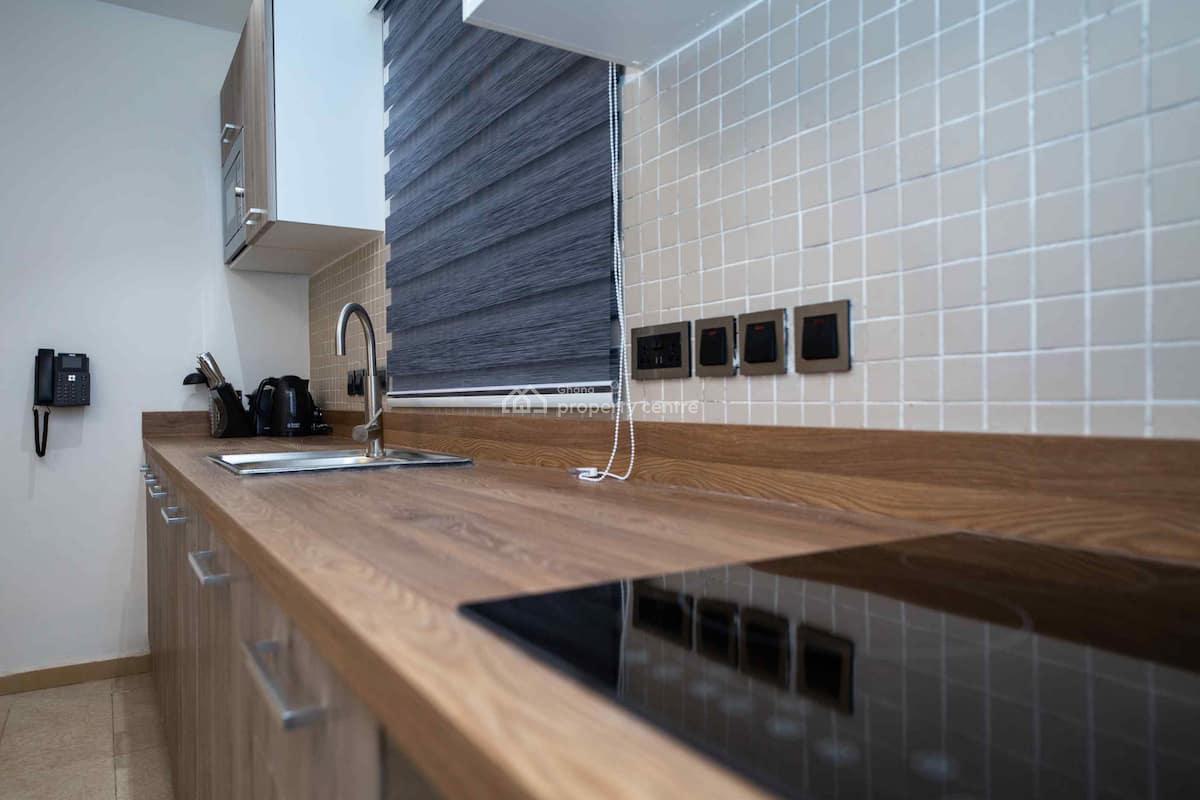 1 Bedroom Apartment with Swimming Pool and Gym, Cantonments, Accra, Mini Flat for Sale