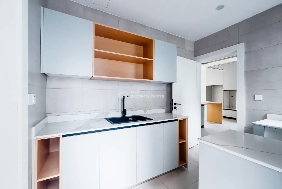 5 Bedroom House, East Airport, Accra Metropolitan, Accra, House for Sale