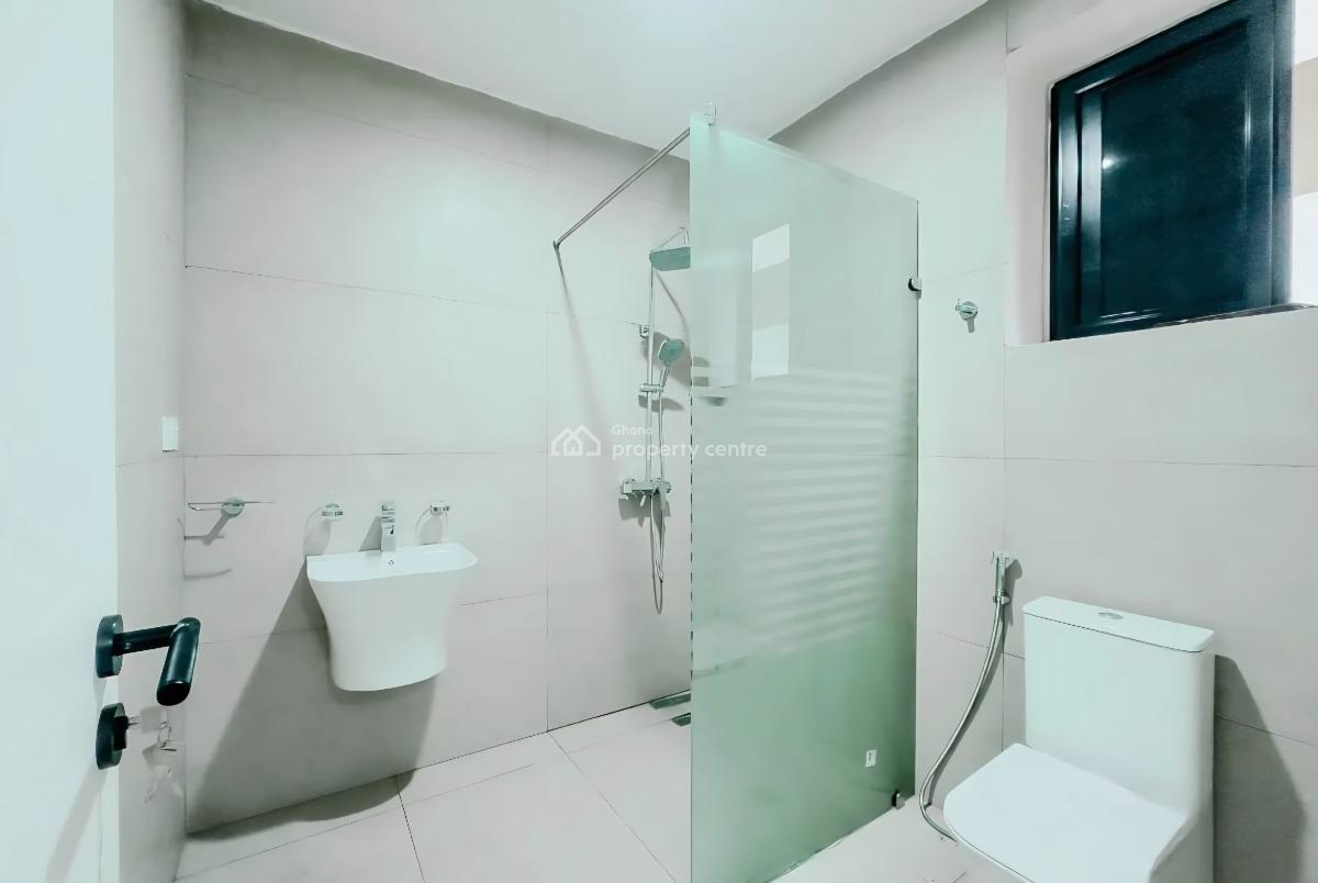 5 Bedroom House, East Airport, Accra Metropolitan, Accra, House for Sale