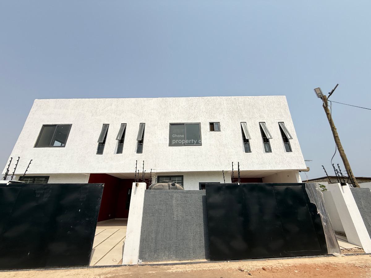 Semi Detached 3 Bedroom Duplex, Bush Road, Tse Addo, Accra, Semi-detached Duplex for Sale