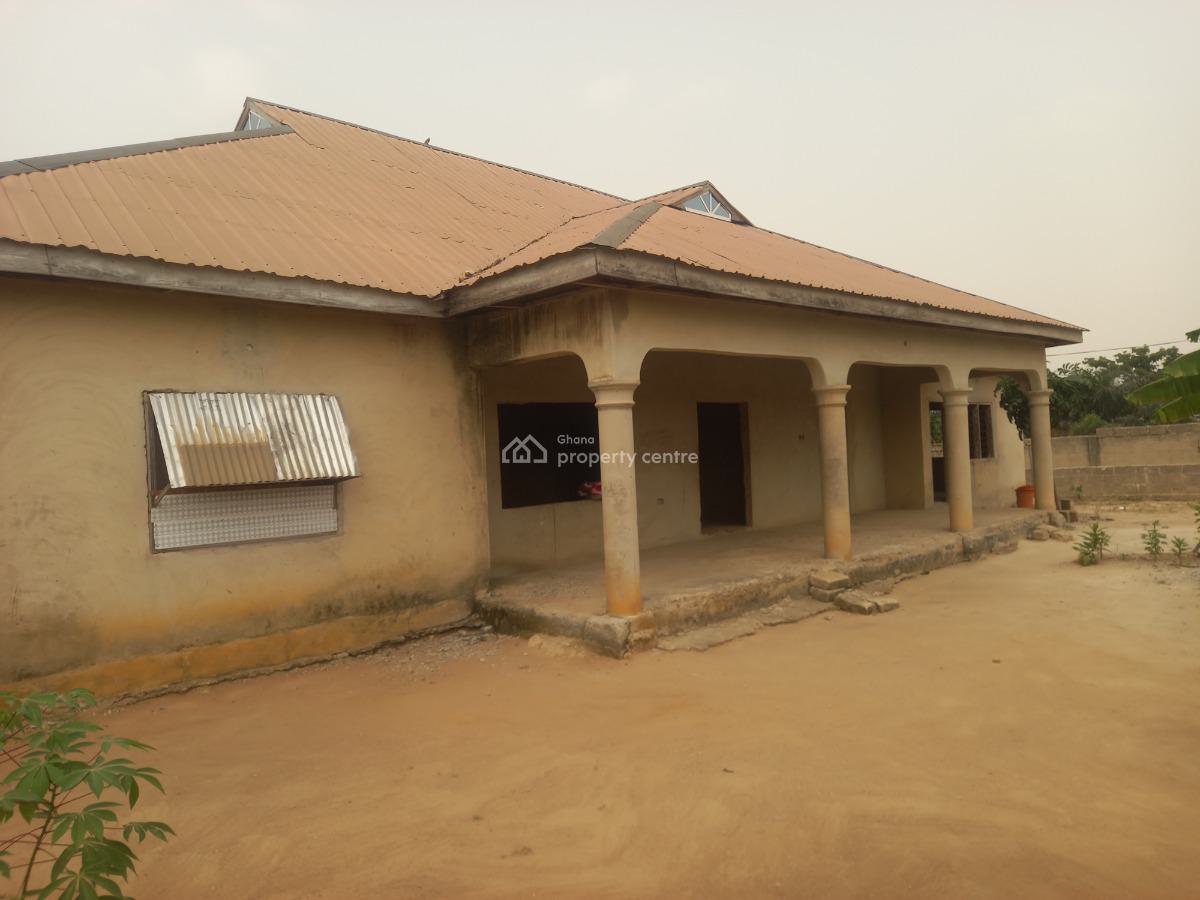 6 Bedrooms, Buobai, Near True Star Hotel., Kumasi Metropolitan, Ashanti, House for Sale
