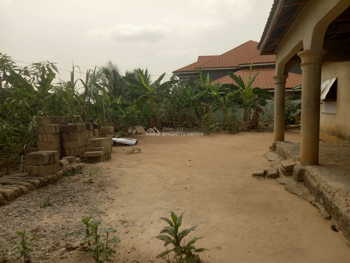 6 Bedrooms, Buobai, Near True Star Hotel., Kumasi Metropolitan, Ashanti, House for Sale
