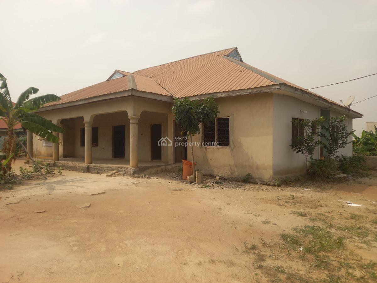 6 Bedrooms, Buobai, Near True Star Hotel., Kumasi Metropolitan, Ashanti, House for Sale