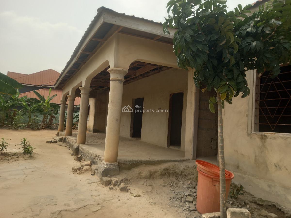 6 Bedrooms, Duase New Site., Kumasi Metropolitan, Ashanti, House for Sale