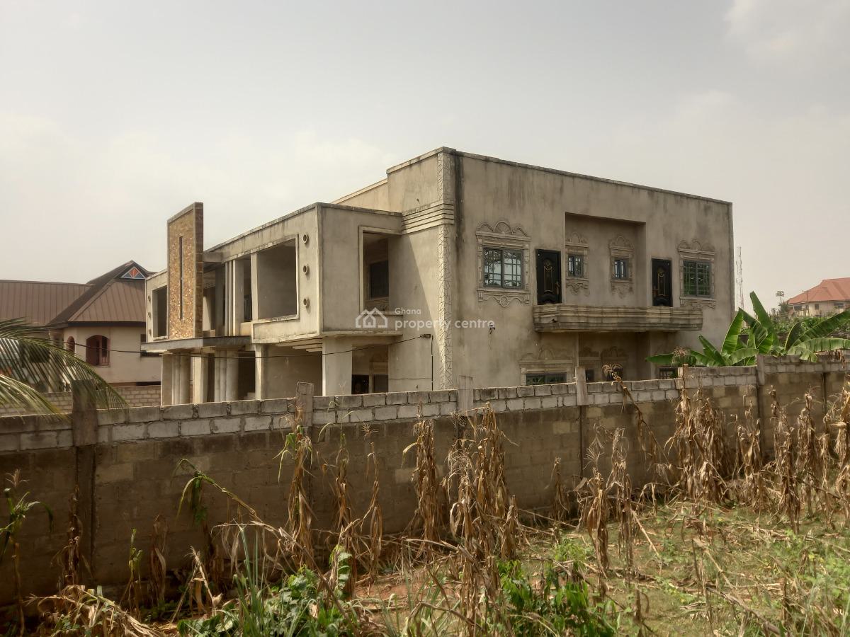 10 Bedrooms, Pakyi No 2. Santasi Road., Kumasi Metropolitan, Ashanti, House for Sale