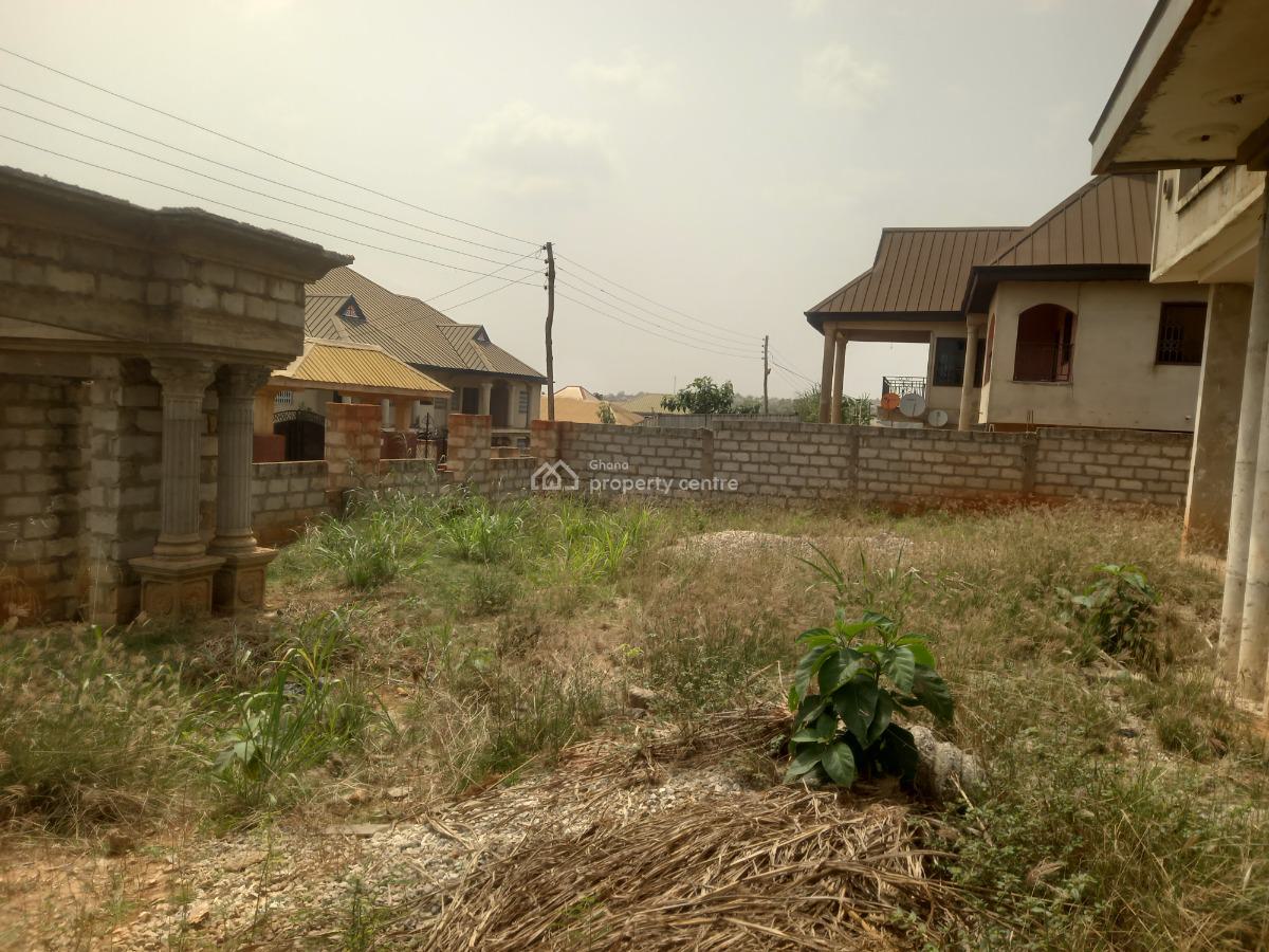 10 Bedrooms, Pakyi No 2. Santasi Road., Kumasi Metropolitan, Ashanti, House for Sale