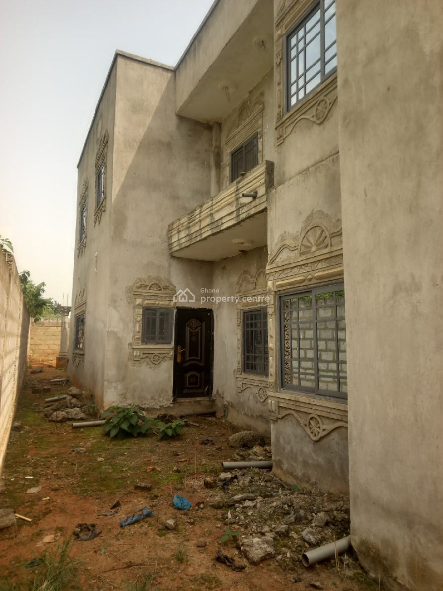 10 Bedrooms, Pakyi No 2. Santasi Road., Kumasi Metropolitan, Ashanti, House for Sale