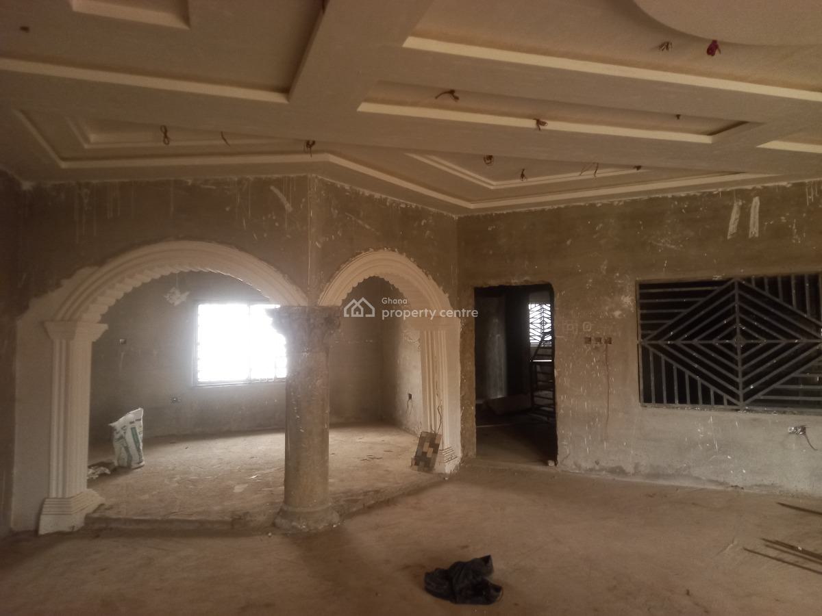 10 Bedrooms, Pakyi No 2. Santasi Road., Kumasi Metropolitan, Ashanti, House for Sale