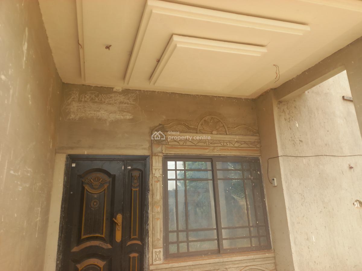 10 Bedrooms, Pakyi No 2. Santasi Road., Kumasi Metropolitan, Ashanti, House for Sale