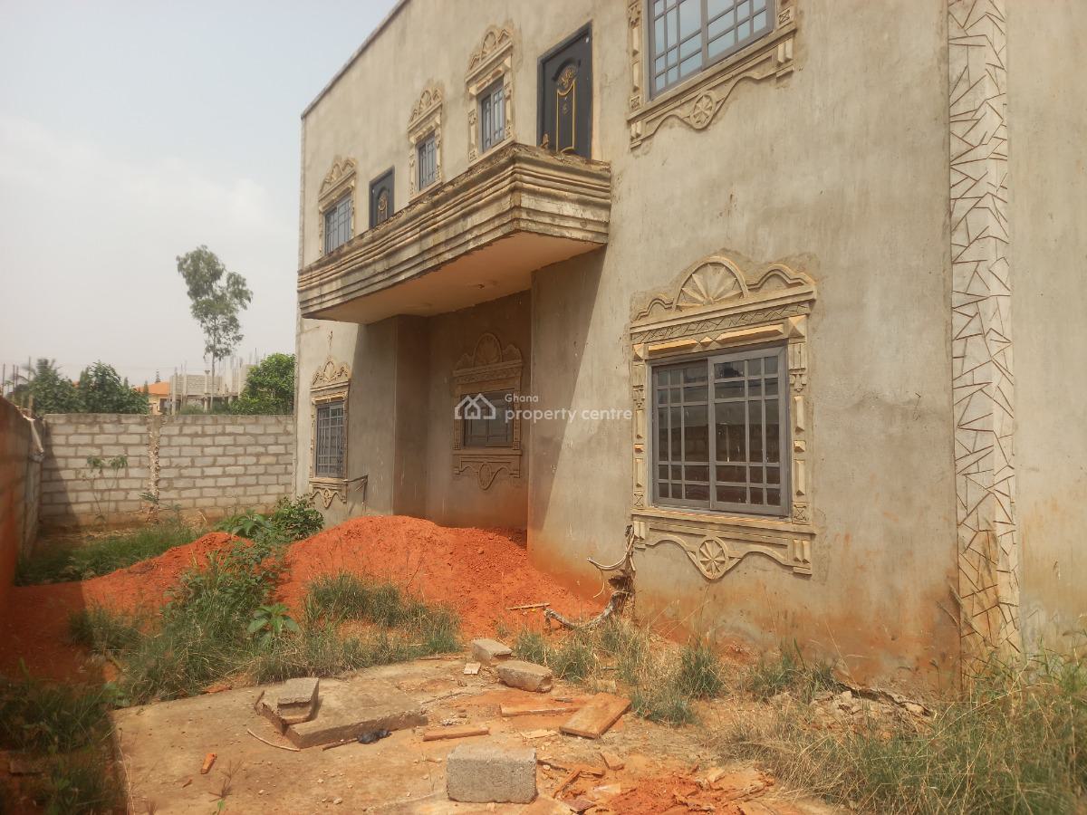10 Bedrooms, Pakyi No 2. Santasi Road., Kumasi Metropolitan, Ashanti, House for Sale
