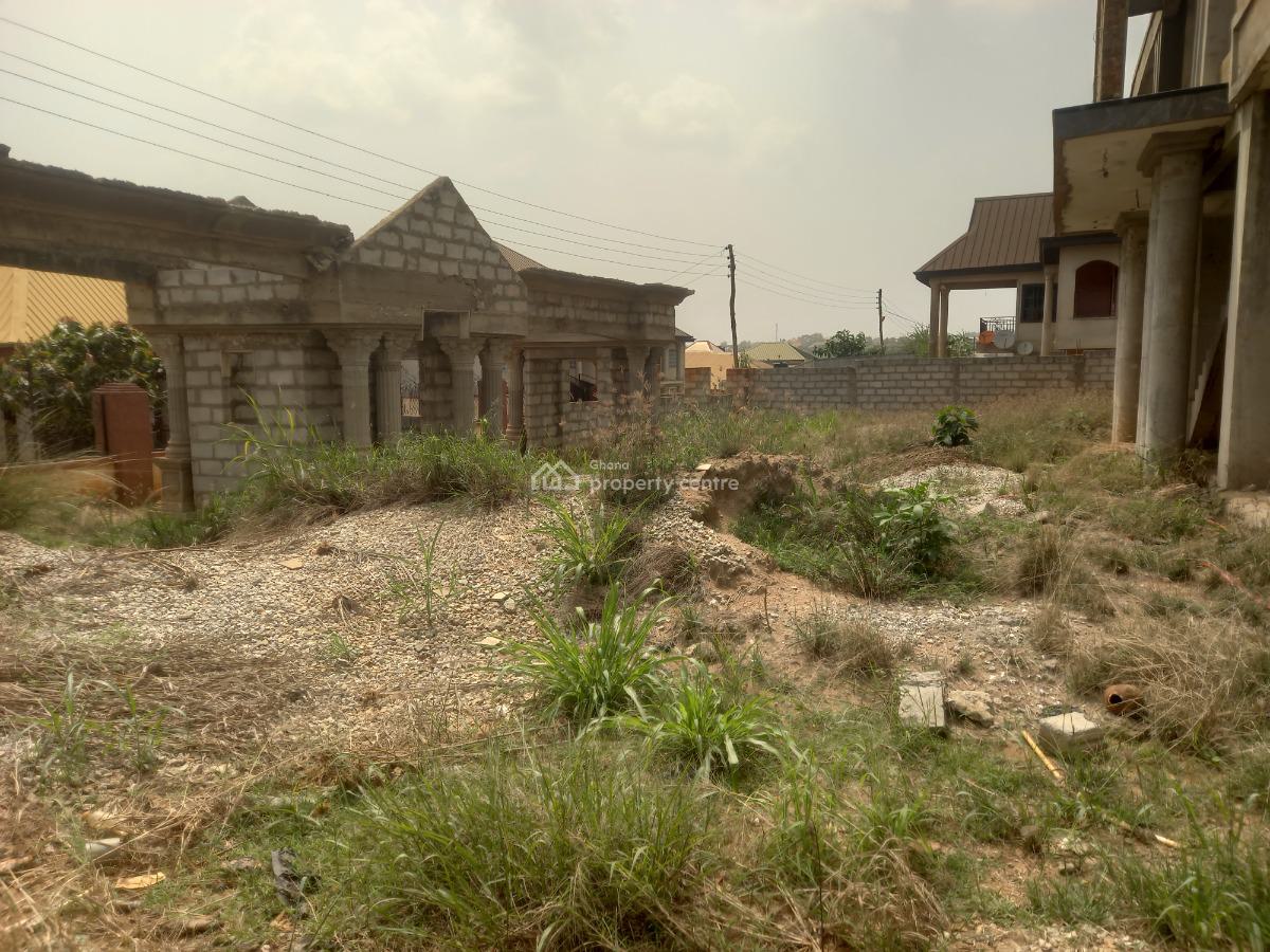 10 Bedrooms, Pakyi No 2. Santasi Road., Kumasi Metropolitan, Ashanti, House for Sale