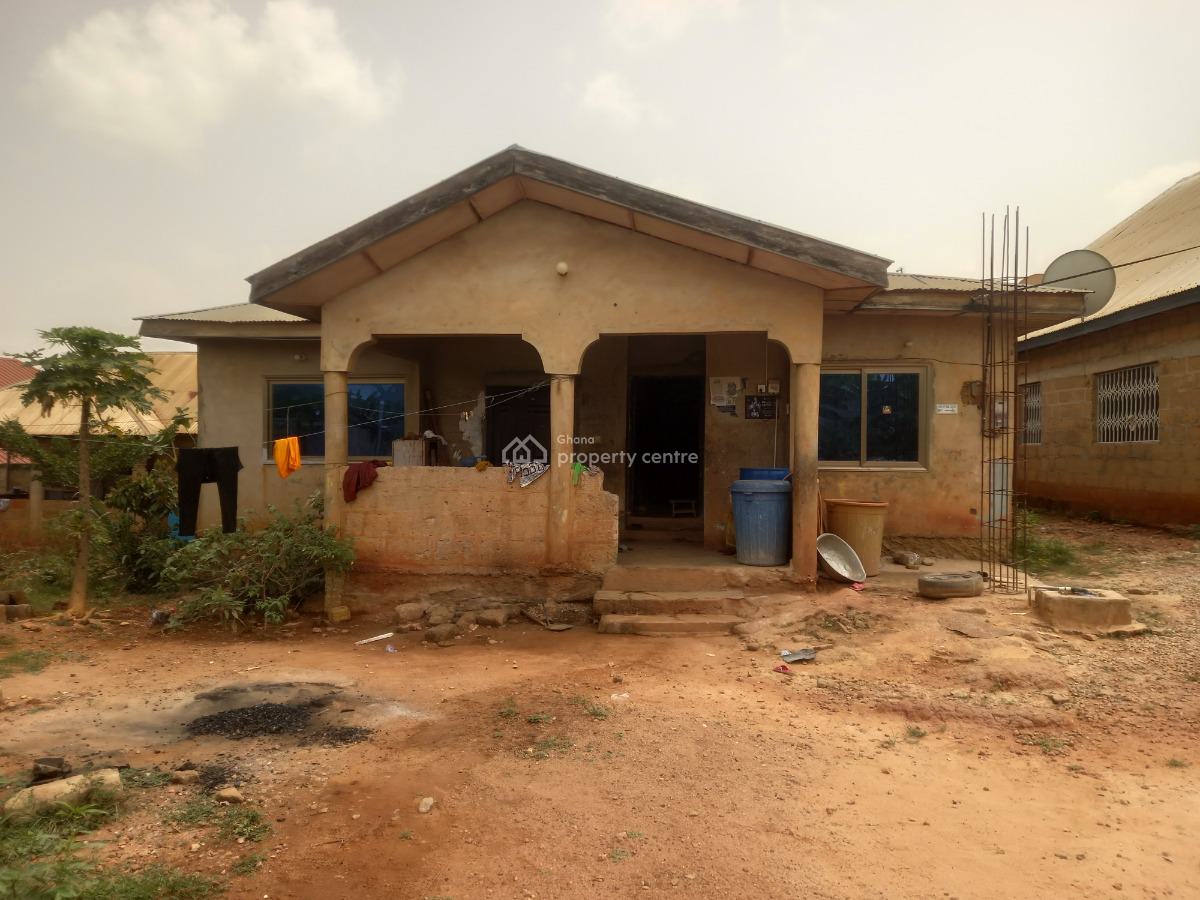 4 Bedrooms, Santasi Ampatia, Near Santasi Station., Kumasi Metropolitan, Ashanti, House for Sale