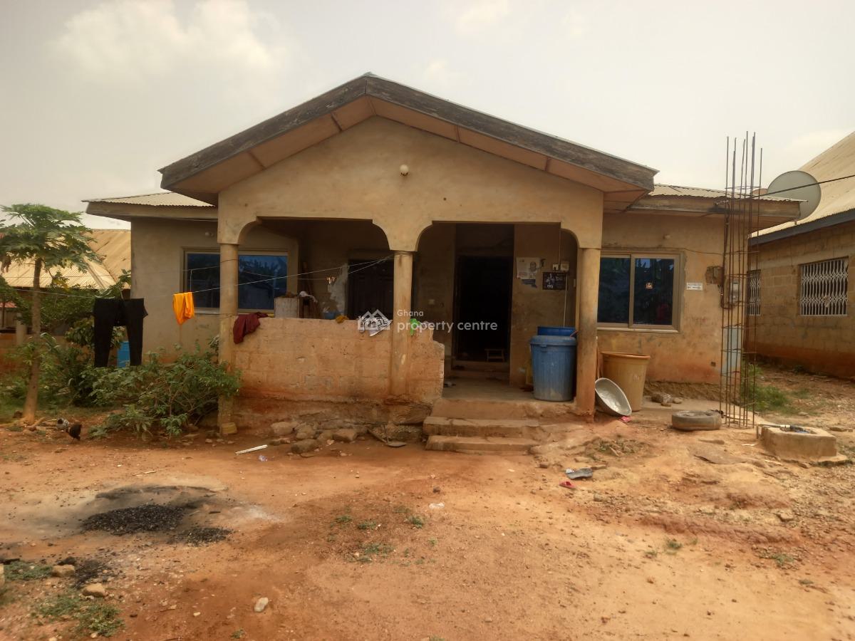 4 Bedrooms, Santasi Ampatia, Near Santasi Station., Kumasi Metropolitan, Ashanti, House for Sale