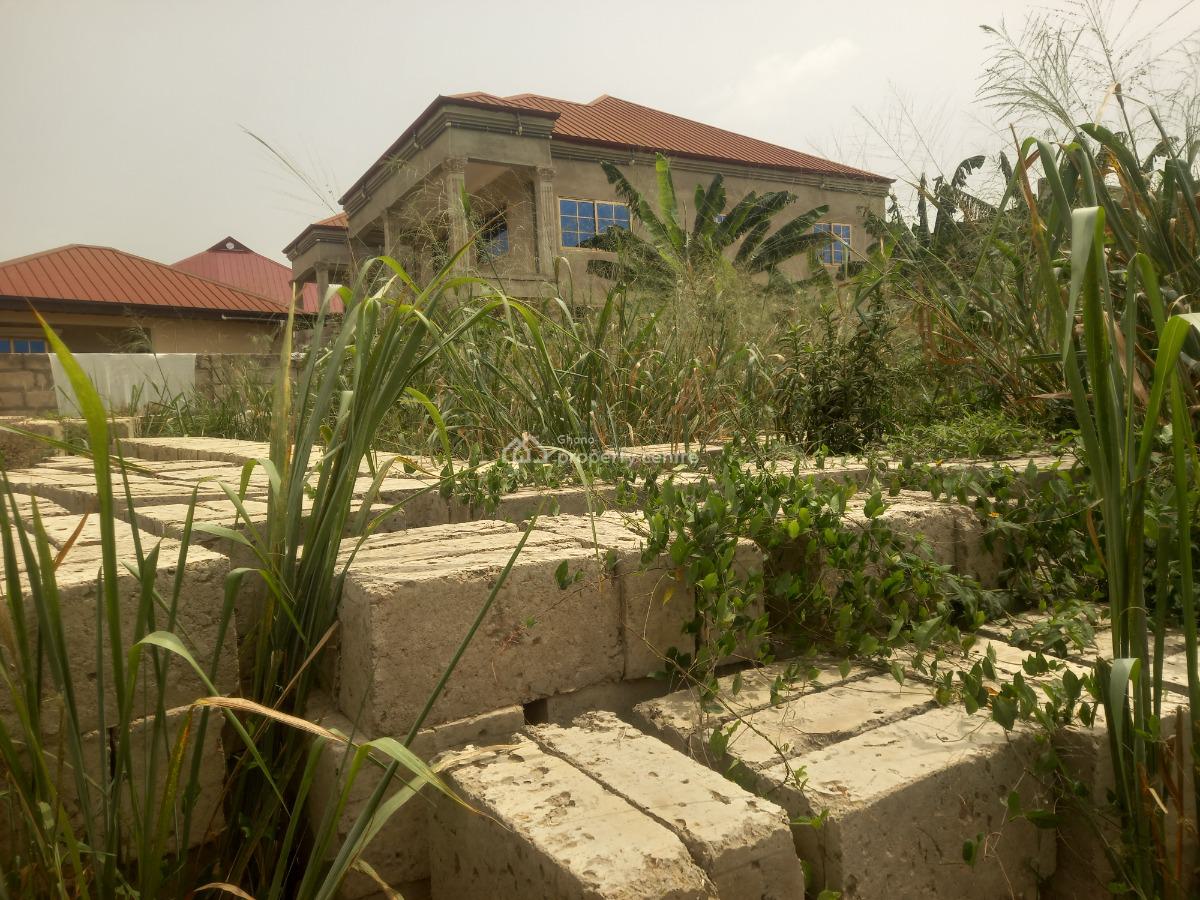 Plot  ( Fence Walled) & 3,000 Blocks, K Lebi, Ejisu., Ejisu-juaben Municipal, Ashanti, Residential Land for Sale