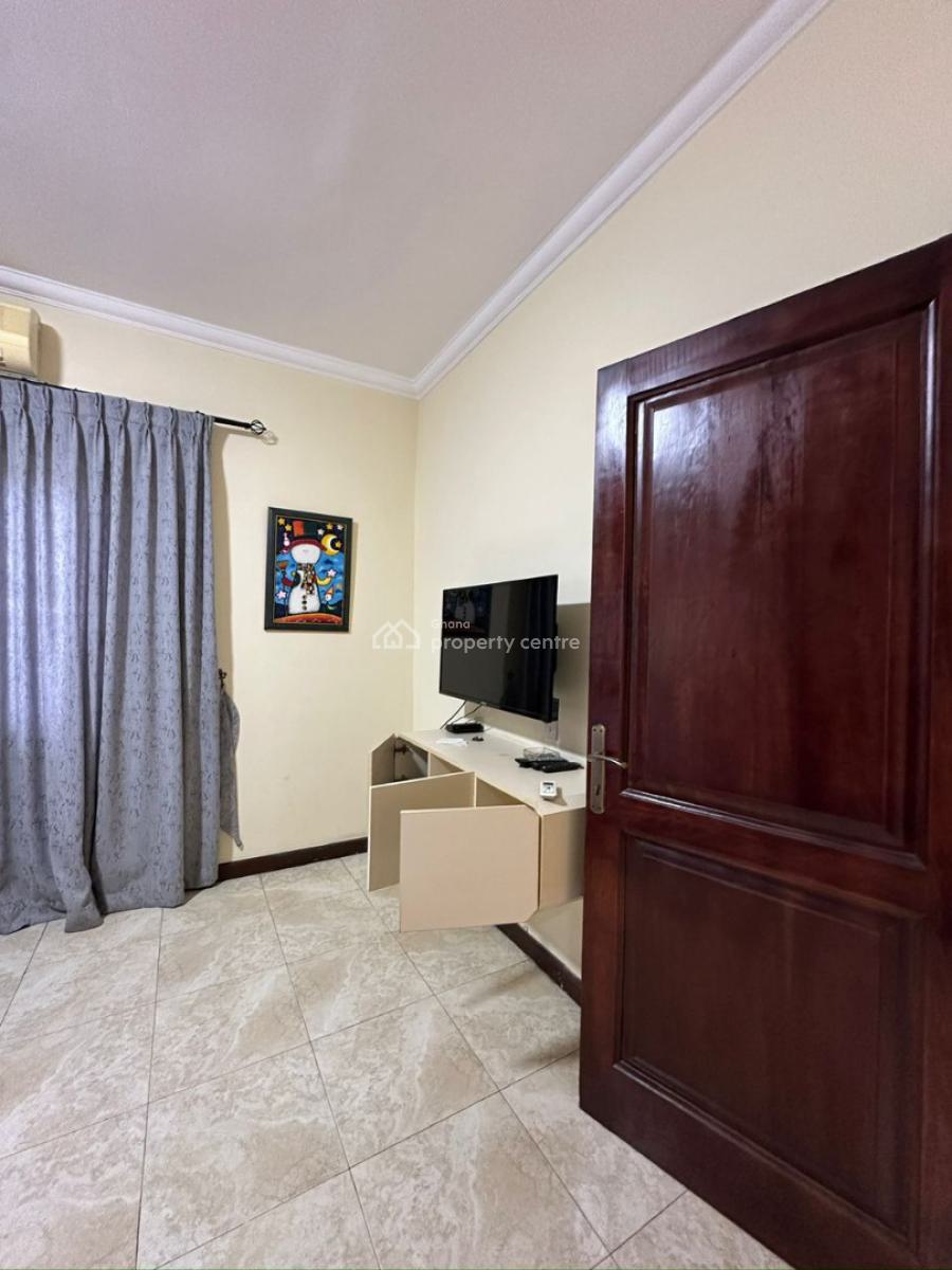 Executive 2 Units of 3 Bedrooms, Kanda Estate, Accra, House for Sale
