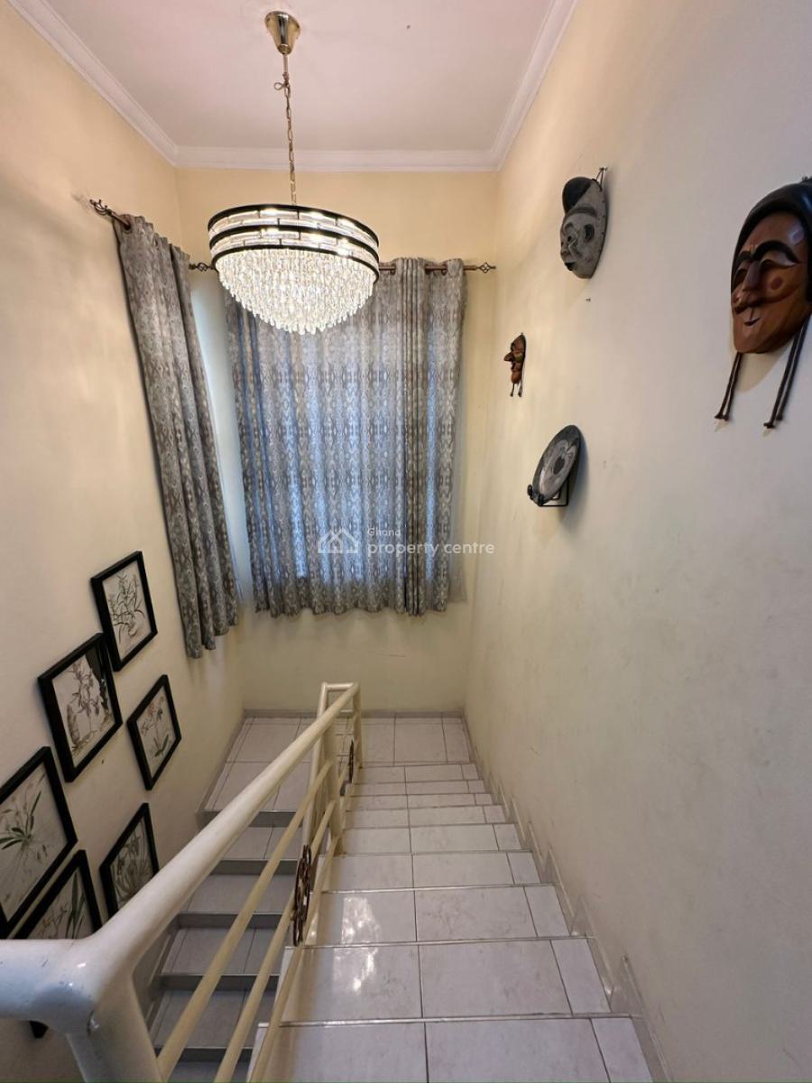 Executive 2 Units of 3 Bedrooms, Kanda Estate, Accra, House for Sale