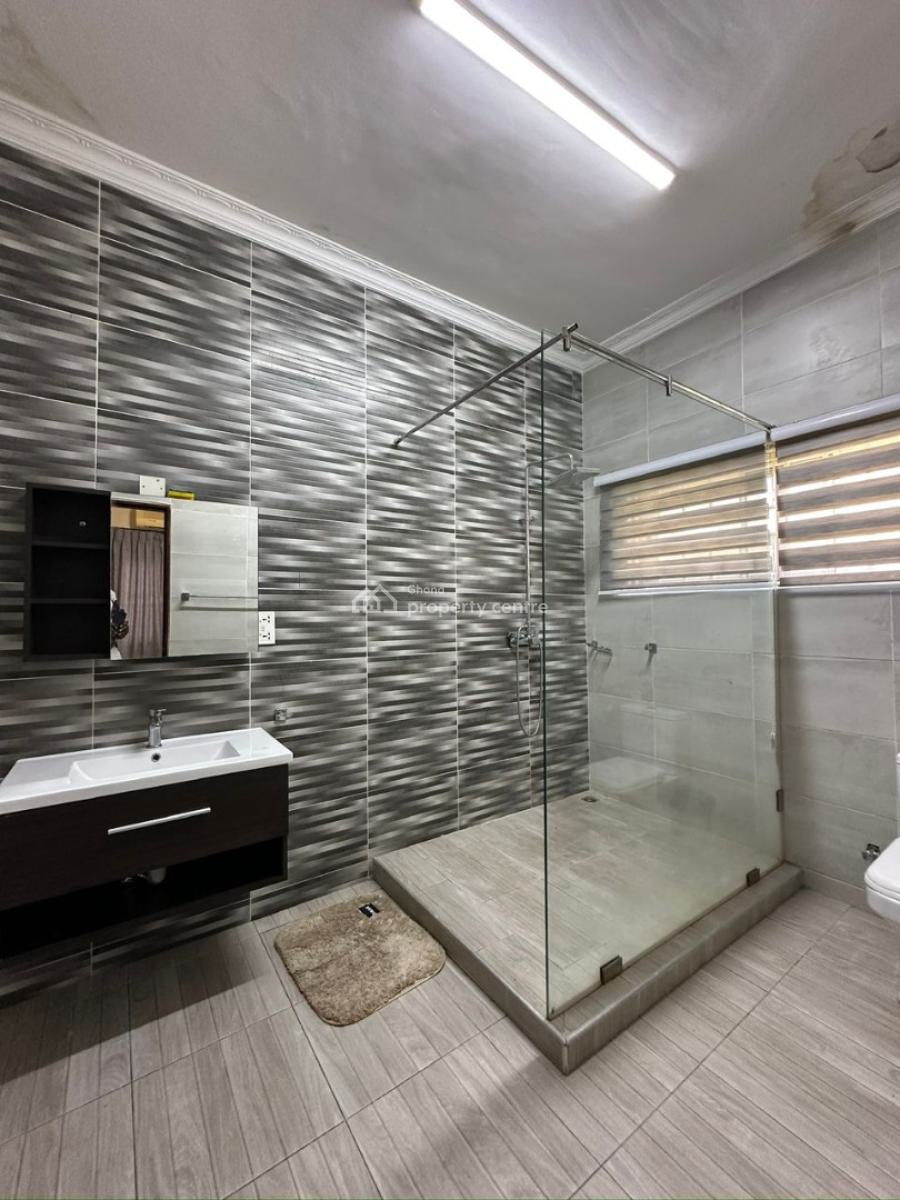 Executive 2 Units of 3 Bedrooms, Kanda Estate, Accra, House for Sale