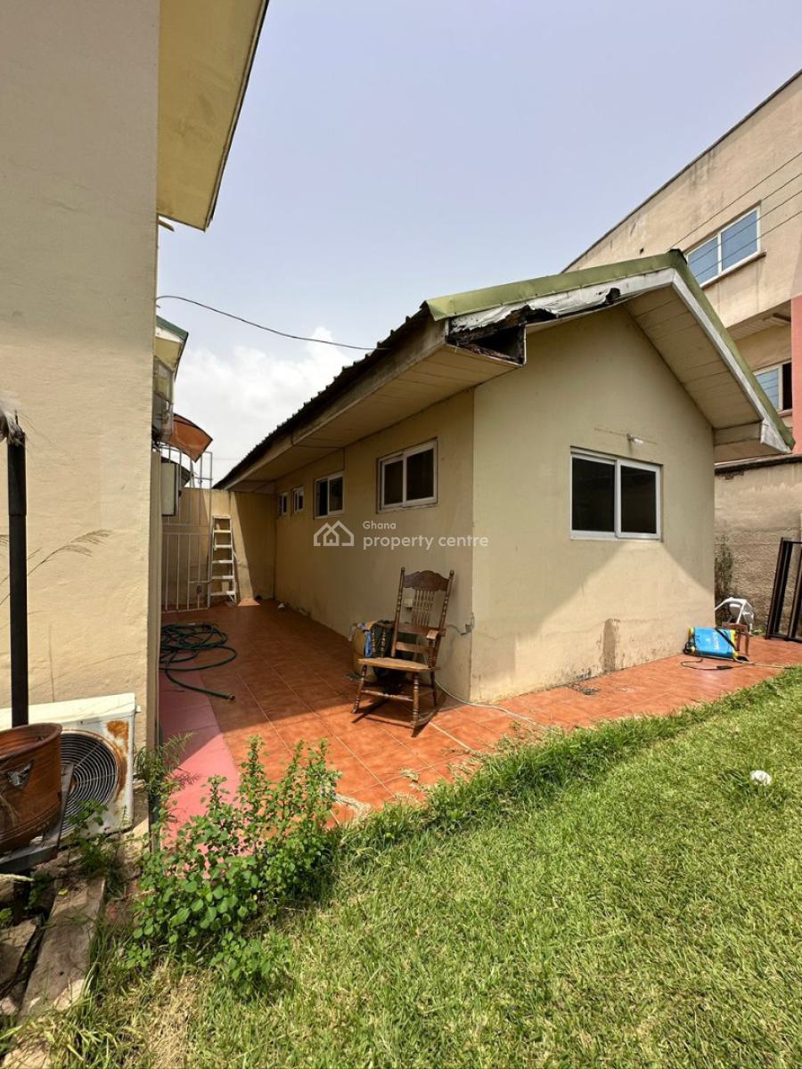 Executive 2 Units of 3 Bedrooms, Kanda Estate, Accra, House for Sale