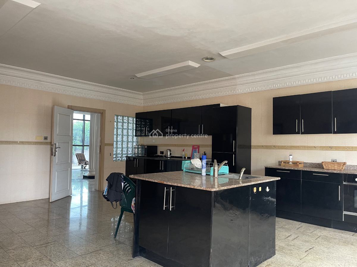 Luxurious 4-bedroom,2-room Bq + Swimming Pool, Airport Hills Next to Lister Hospital, East Airport, Airport Residential Area, Accra, House for Sale
