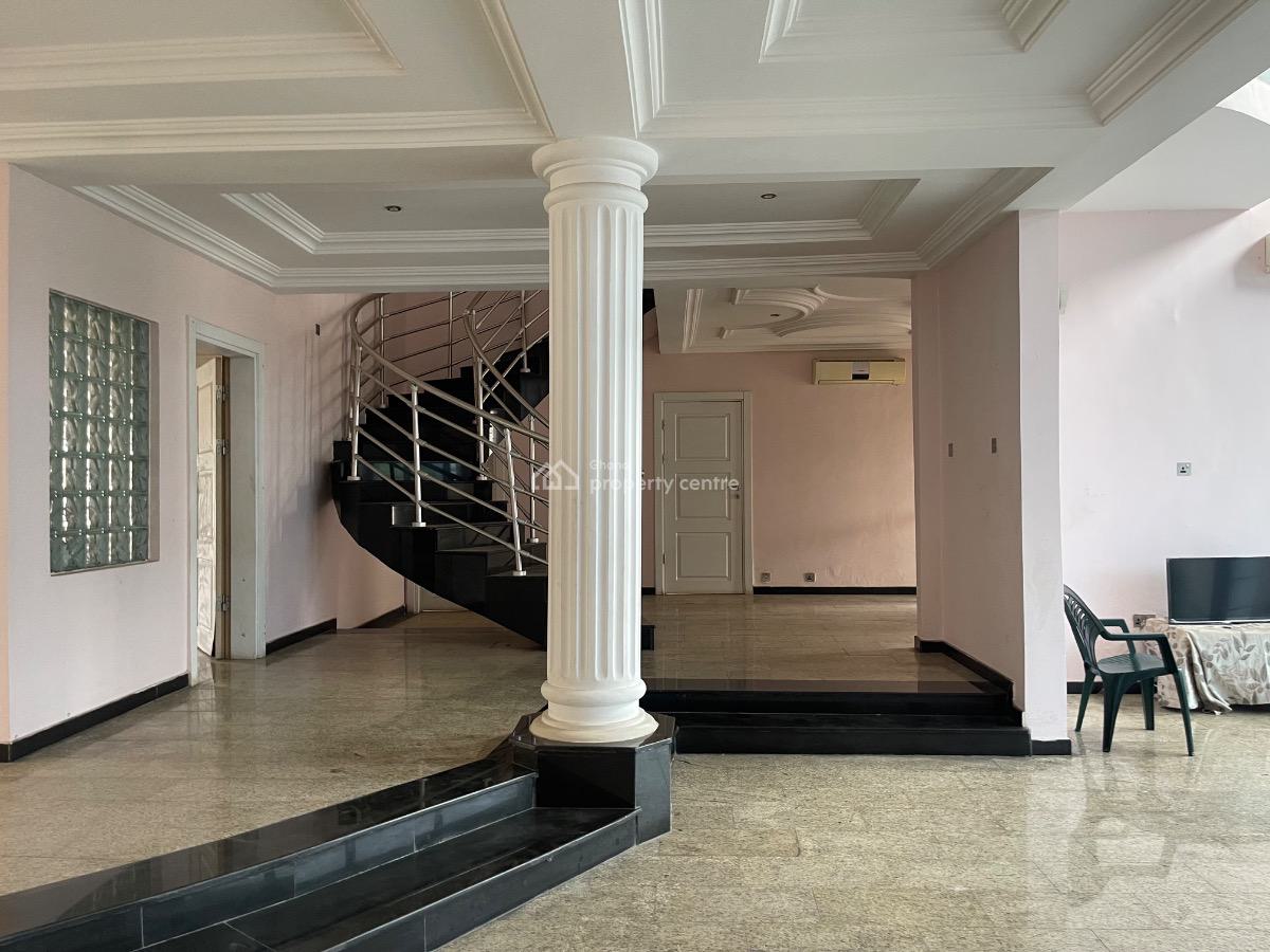 Luxurious 4-bedroom,2-room Bq + Swimming Pool, Airport Hills Next to Lister Hospital, East Airport, Airport Residential Area, Accra, House for Sale