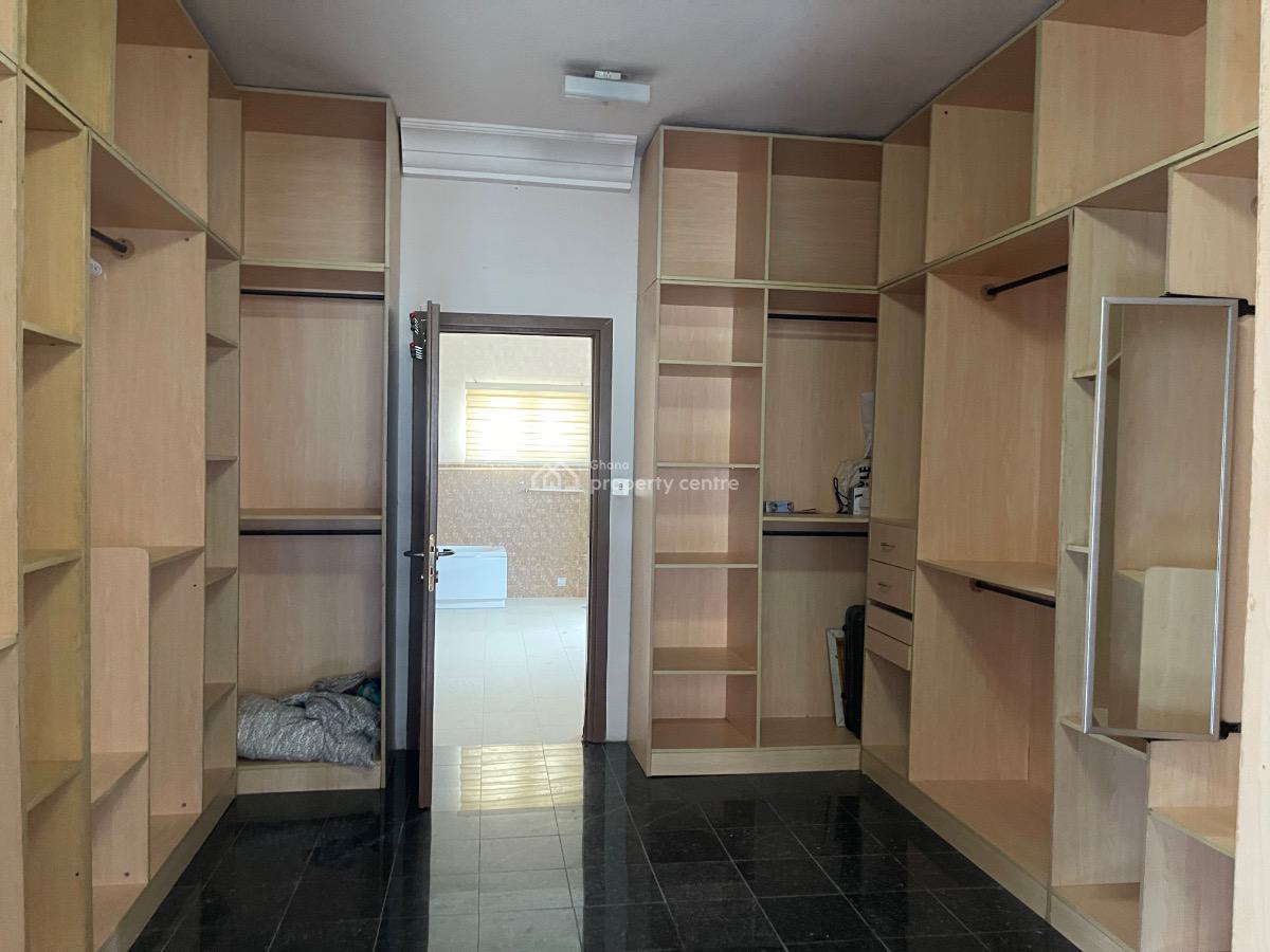 Luxurious 4-bedroom,2-room Bq + Swimming Pool, Airport Hills Next to Lister Hospital, East Airport, Airport Residential Area, Accra, House for Sale