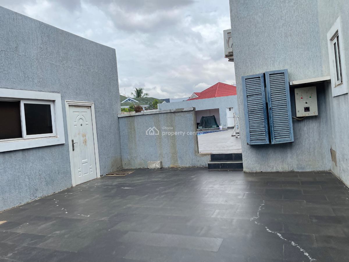 Luxurious 4-bedroom,2-room Bq + Swimming Pool, Airport Hills Next to Lister Hospital, East Airport, Airport Residential Area, Accra, House for Sale