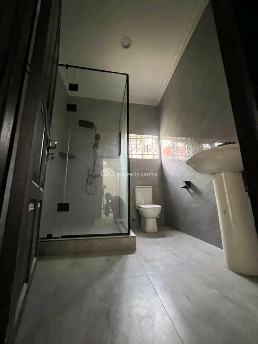 Decent 4-bed House @ Tesano, Tesano, Accra, House for Rent