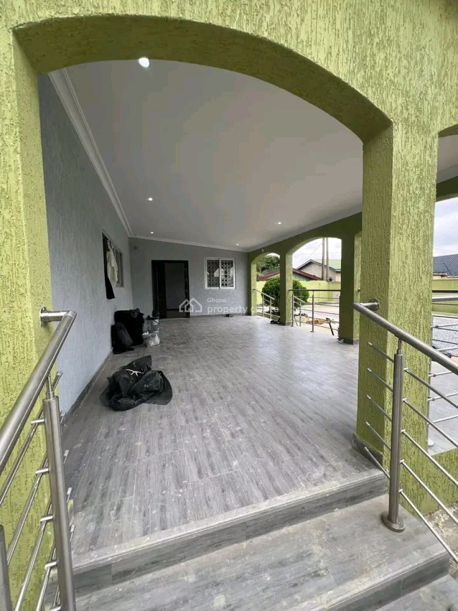Decent 4-bed House @ Tesano, Tesano, Accra, House for Rent