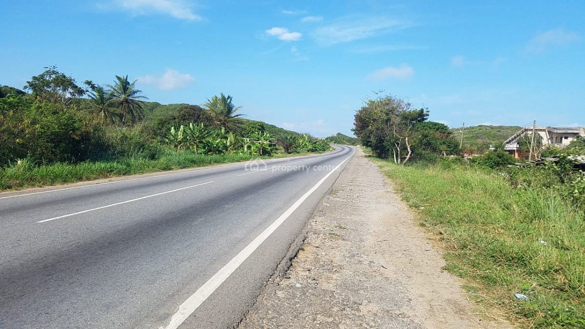Ocean Front, Abandze, Cape Coast Metropolitan, Central Region, Mixed-use Land for Sale