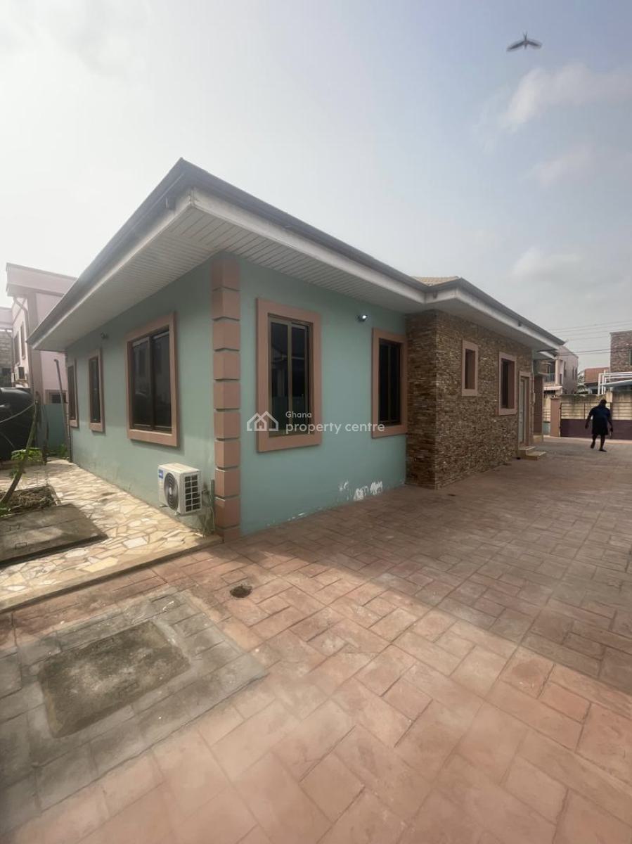 3 Bedrooms Detached Bungalow, Ashongman Estate Bridge, Ga East Municipal, Accra, Detached Bungalow for Sale