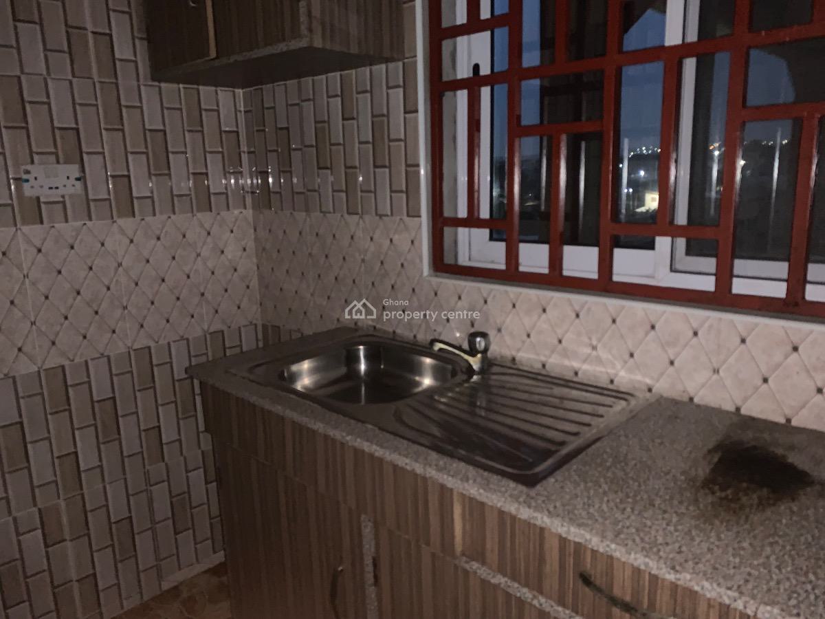 Chamber and Hall Apartment, Dome Pillar2, Ga East Municipal, Accra, Apartment for Rent