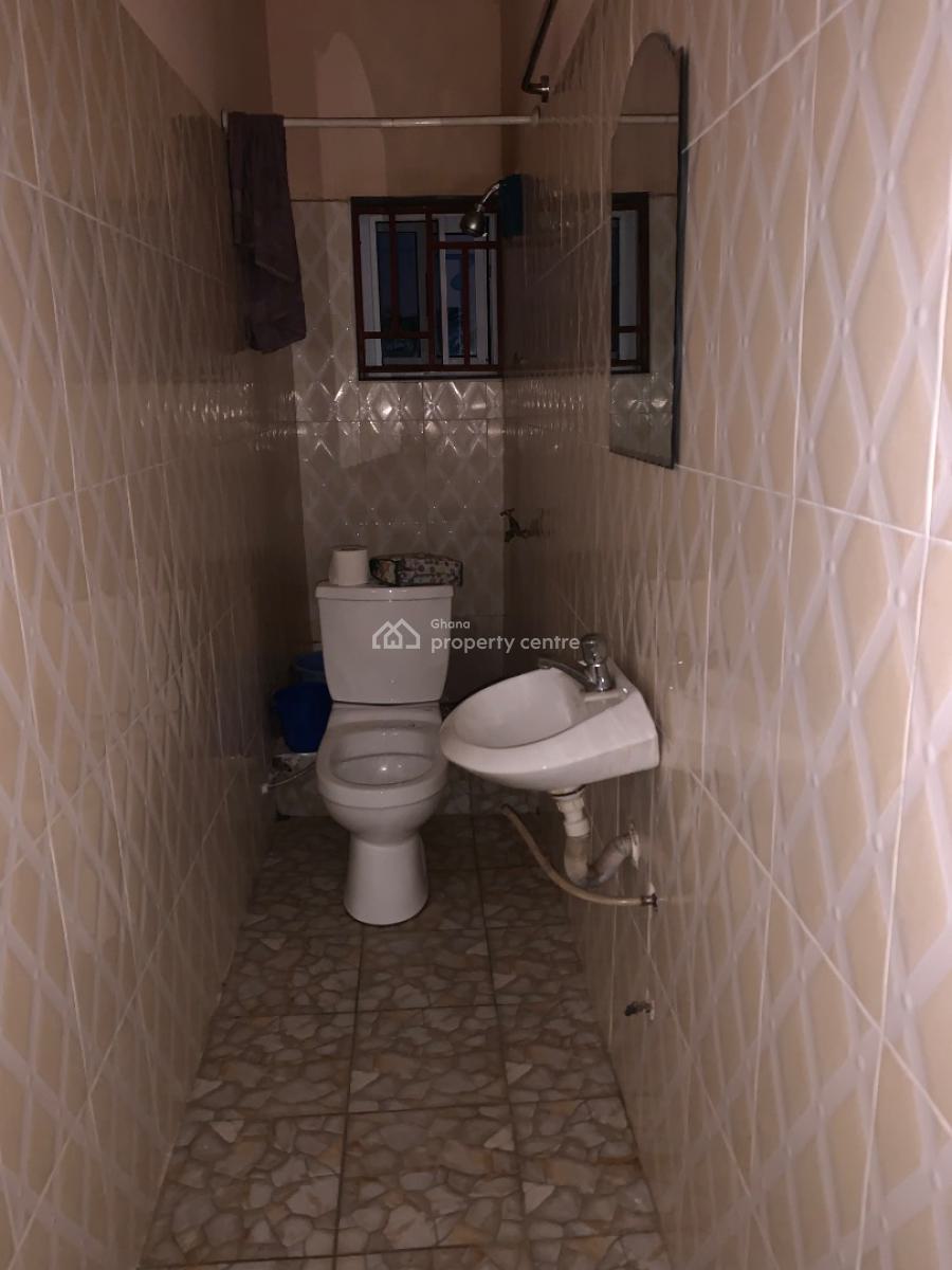 Chamber and Hall Apartment, Dome Pillar2, Ga East Municipal, Accra, Apartment for Rent