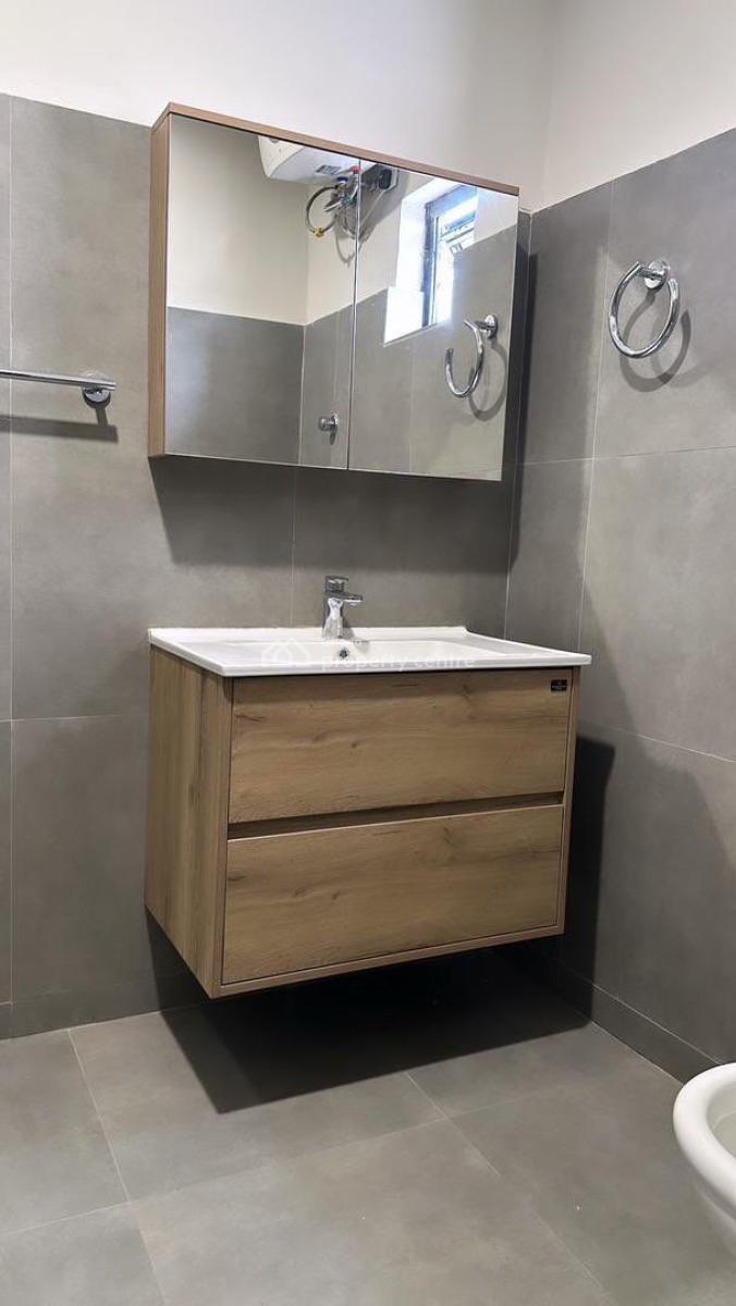 Executive 3 Bedroom, Abelemkpe, Accra, Apartment for Sale