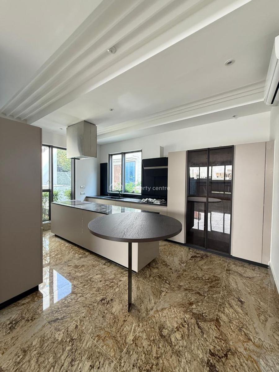 Executive Newly Built 4 Bedroom, Cantonments, Accra, Townhouse for Rent