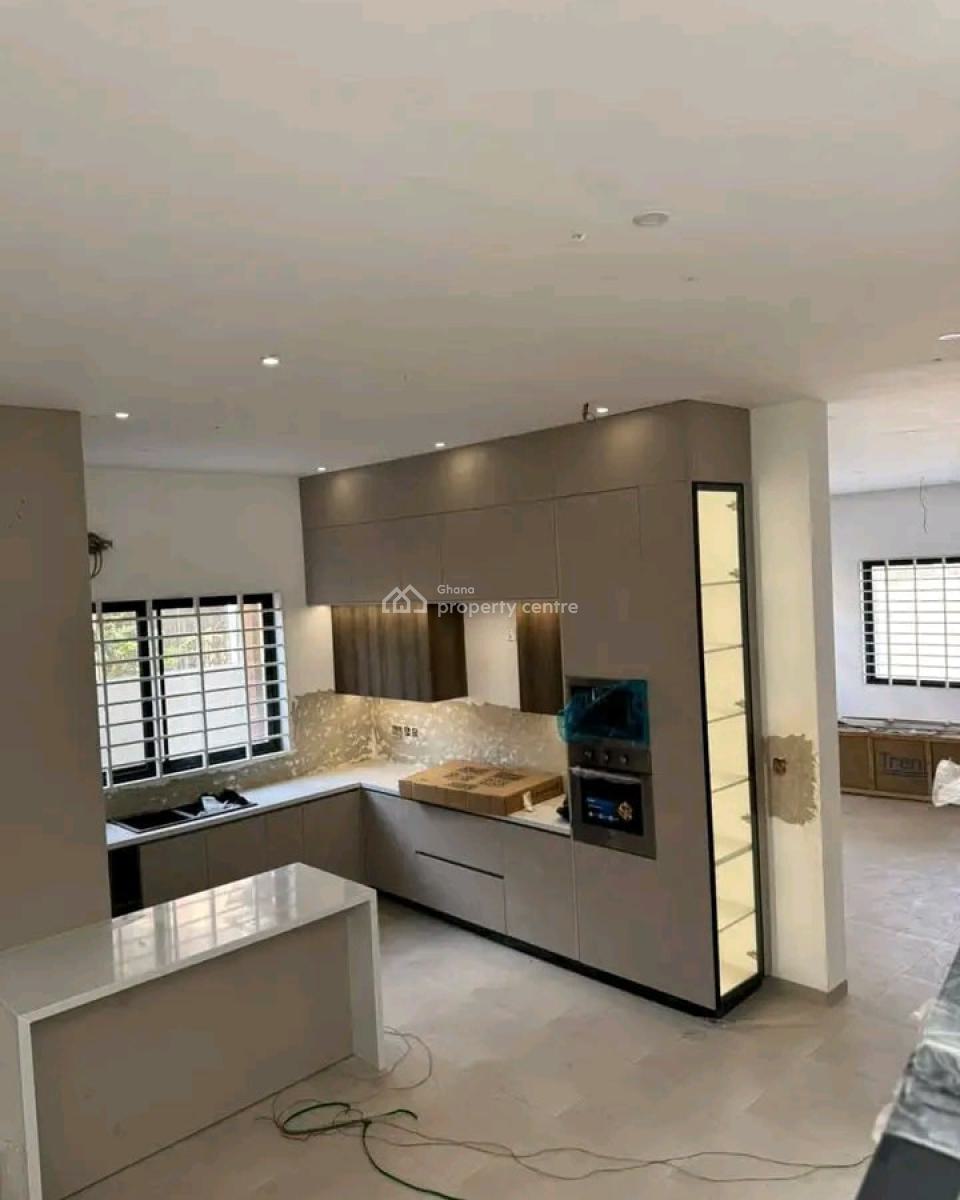 Executive 4-bedroom, Spintex, Accra, Townhouse for Sale