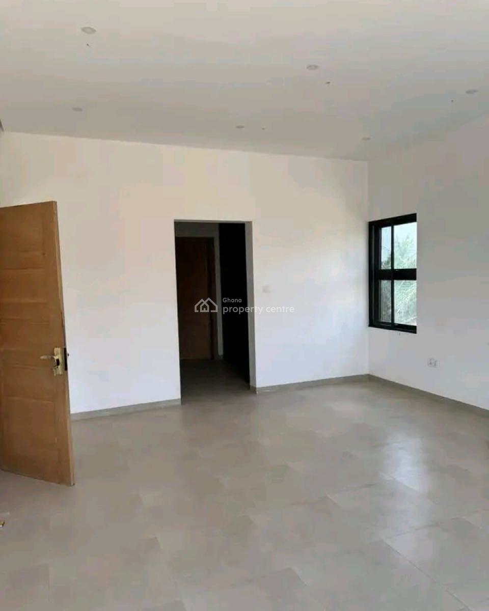 Executive 4-bedroom, Spintex, Accra, Townhouse for Sale