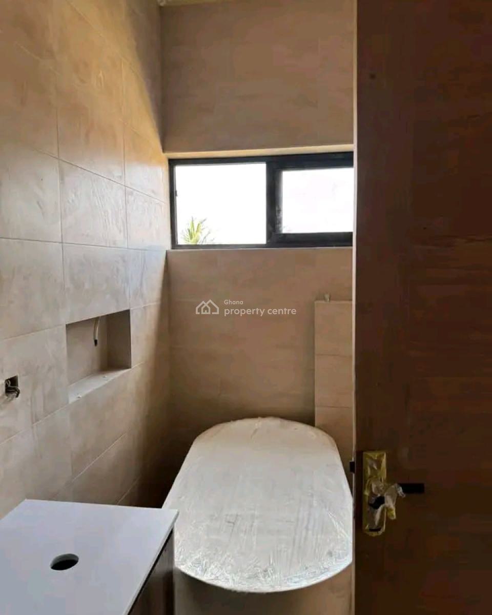Executive 4-bedroom, Spintex, Accra, Townhouse for Sale