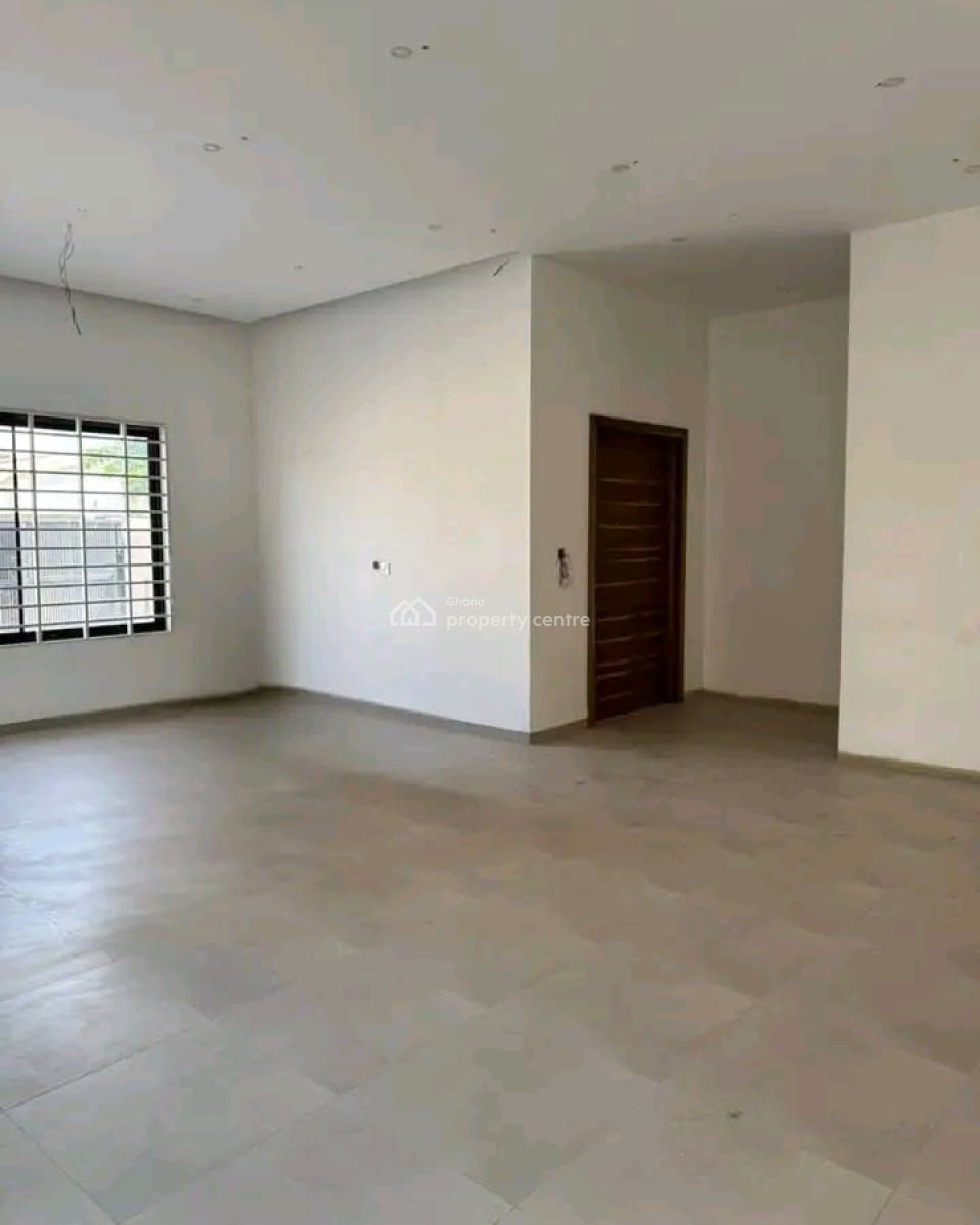 Executive 4-bedroom, Spintex, Accra, Townhouse for Sale