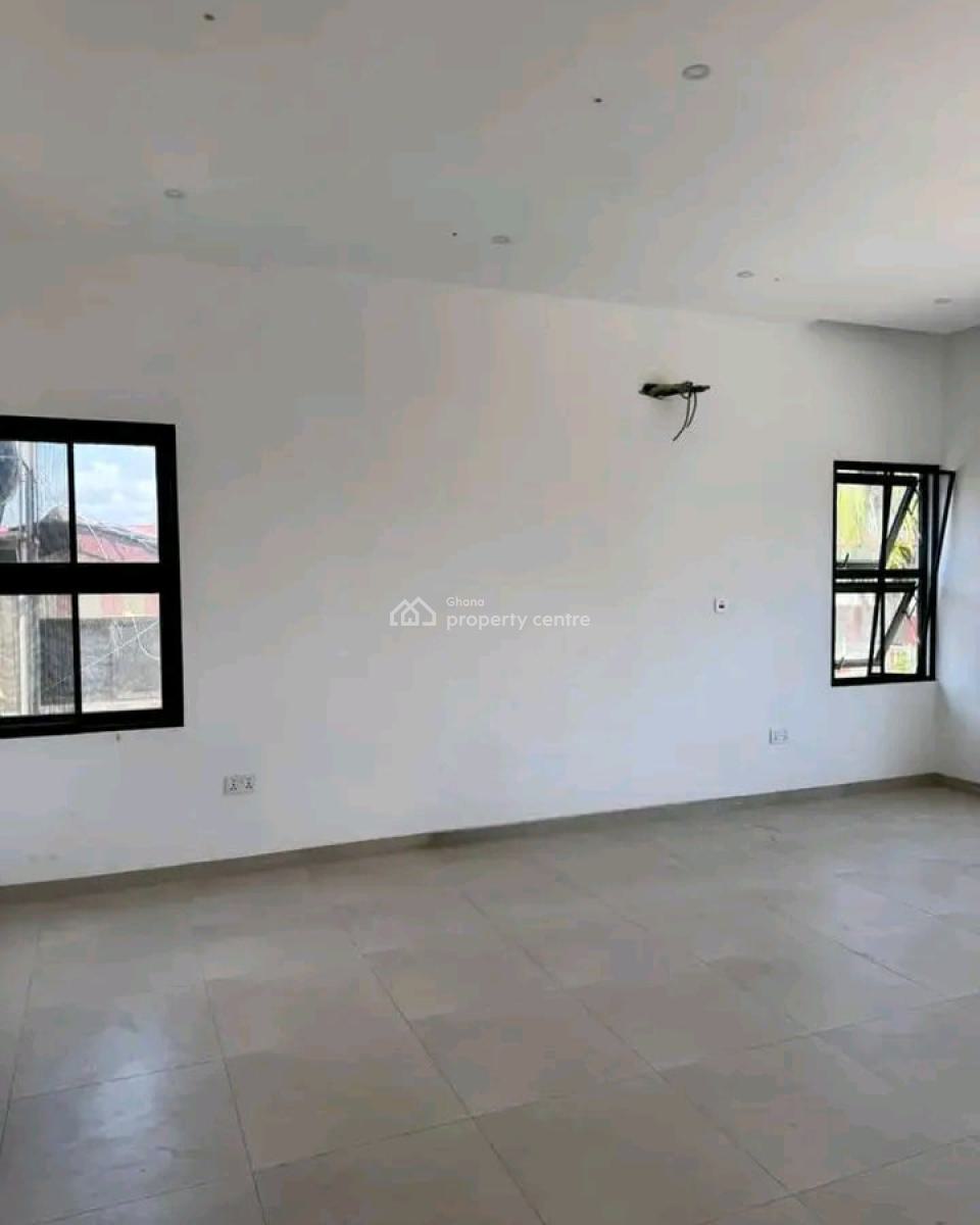 Executive 4-bedroom, Spintex, Accra, Townhouse for Sale