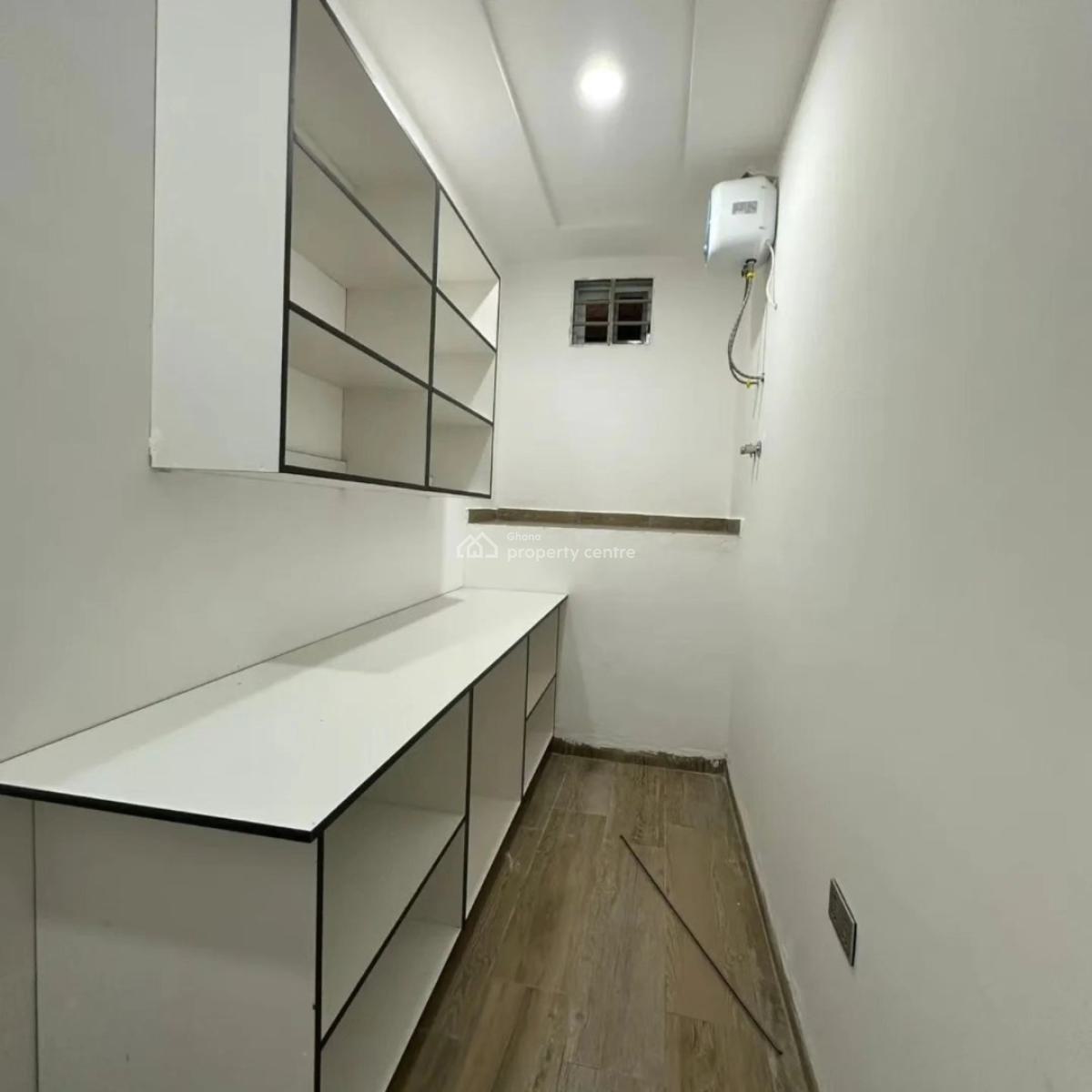 Executive 4 Bedrooms, Ashaley Botwe, Adenta Municipal, Accra, House for Sale